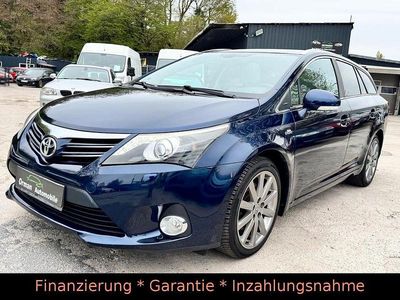 Gebraucht Toyota Avensis Executive 150 PS (110 kW) 2012 Blau Kombi