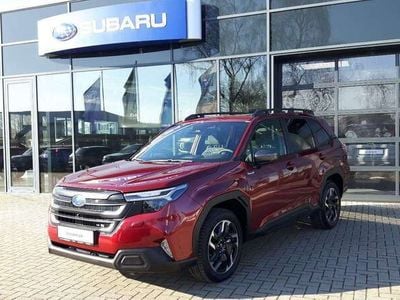 Neu Subaru Forester Exclusive+ 136 PS (100 kW) 2025 Crimson red SUV