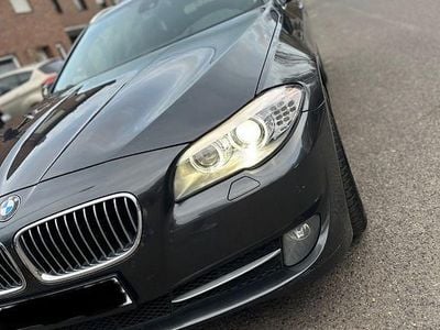 Gebraucht BMW 525 Performance 277 PS (203 kW) 2011 Schwarz Kombi
