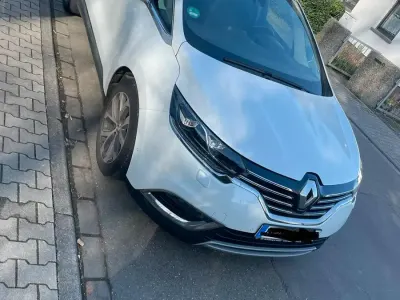 Gebraucht Renault Espace 160 PS (117 kW) 2018 Weiß Van / Kleinbus