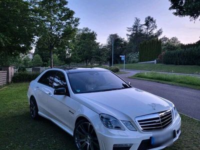 Mercedes E63 AMG