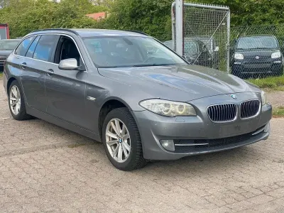 Gebraucht BMW 520 Sport Line 184 PS (135 kW) 2011 Grau Kombi