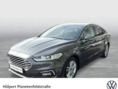 Używany Ford Mondeo Titanium 165 KM (121 kW) 2019 Szary Sedan/Limuzyna