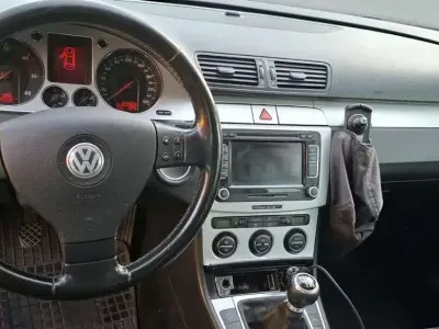 Gebraucht VW Passat Individual 140 PS (102 kW) 2008 Blau Kombi