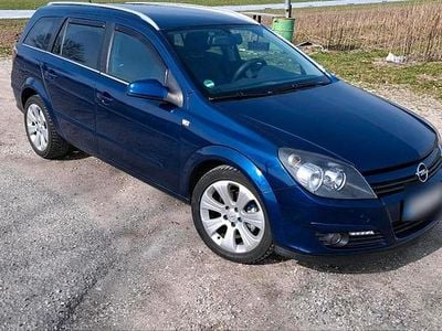 Usata Opel Astra 105 CV (77 kW) 2005 Blu Station wagon