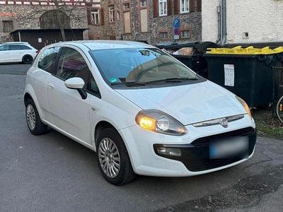 Gebraucht Fiat Punto 69 PS (50 kW) 2012 Weiß Kleinwagen