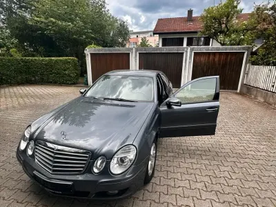 Gebraucht Mercedes E220 170 PS (125 kW) 2006 Andere farben Limousine