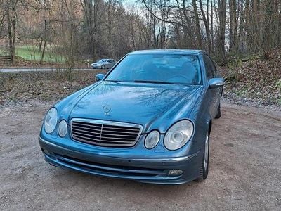 Gebraucht Mercedes E320 Avantgarde 2005 Blau Limousine