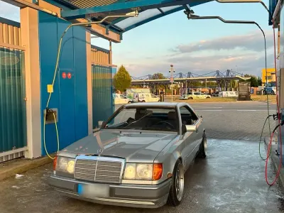 Gebraucht Mercedes 230 132 PS (97 kW) 1992 Silber Coupé