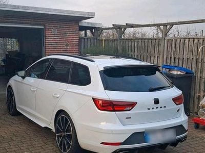 Second-hand Seat Leon ST CUPRA 300 CP (220 kW) 2019 Alb Break