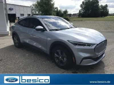 Gebraucht Ford Mustang Mach-E 197 kW (269 PS) 2023 Iced blue silver (silber) SUV