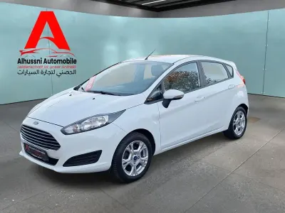 Second-hand Ford Fiesta SYNC Edition 82 CP (60 kW) 2014 Alb Hatchback