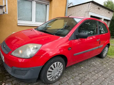 Gebraucht Ford Fiesta 60 PS (44 kW) 2005 Rot Kleinwagen