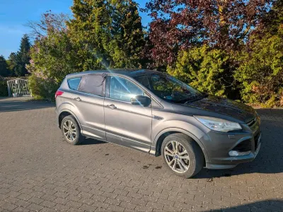 Usata Ford Kuga 140 CV (102 kW) 2014 Grigio SUV