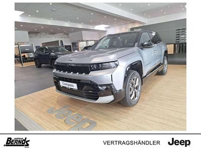 Neu Jeep Compass 136 PS (100 kW) 2025 Yosemite grey mit dach schwarz SUV