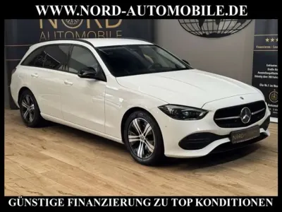 Gebraucht Mercedes C200 Avantgarde 163 PS (119 kW) 2022 Weiß Kombi