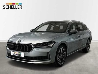 Gebraucht Skoda Superb LAURIN & KLEMENT 150 PS (110 kW) 2024 Silber Kombi