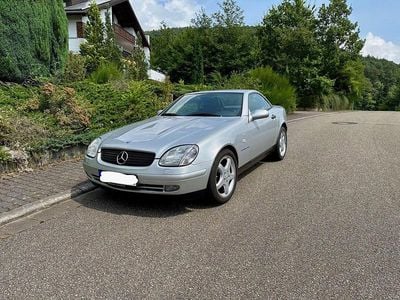 Gebraucht Mercedes SLK230 193 PS (141 kW) 1996 Silber Cabrio
