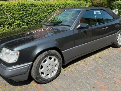 Gebraucht Mercedes 320 220 PS (161 kW) 1994 Schwarz Cabrio