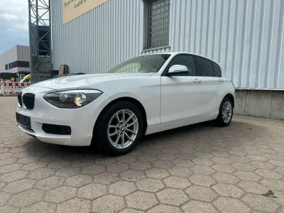 Gebraucht BMW 114 Advantage 102 PS (75 kW) 2012 Weiß Kleinwagen