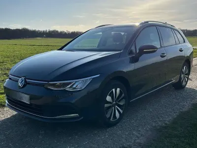 Gebraucht VW Golf VIII Move 150 PS (110 kW) 2023 Grau Kombi