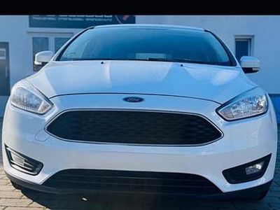 Gebraucht Ford Focus 101 PS (74 kW) 2017 Weiß Kombi