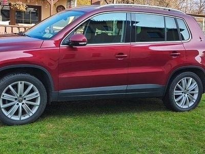 Gebraucht VW Tiguan Team 150 PS (110 kW) 2011 Rot SUV