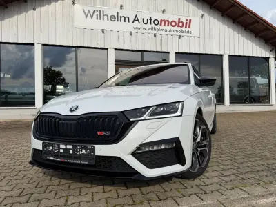 Gebraucht Skoda Octavia RS 200 PS (147 kW) 2023 Moonweiss metallic Kombi