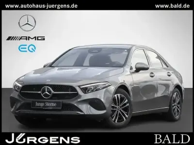 Gebraucht Mercedes A180 Progressive 136 PS (100 kW) 2024 Grau metalliclack mountaingra Limousine