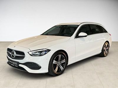 Weiß Gebraucht 2022 Mercedes C220 Avantgarde Limousine | 25.480 € (Superpreis)