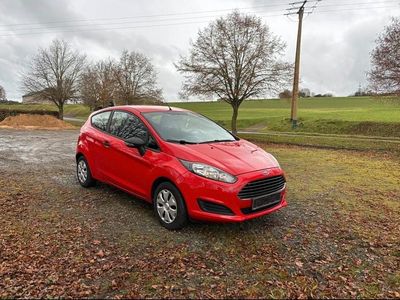 Usata Ford Fiesta Trend 60 CV (44 kW) 2015 Rosso Utilitaria