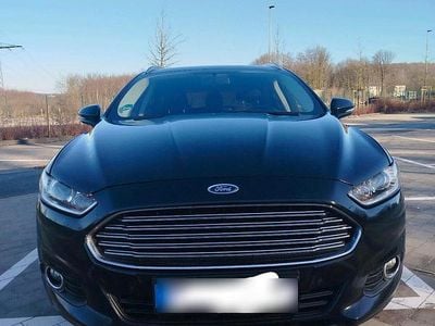 Gebraucht Ford Mondeo 150 PS (110 kW) 2016 Schwarz Kombi