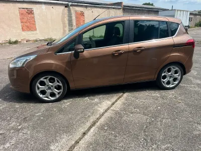 Gebraucht Ford B-MAX 120 PS (88 kW) 2012 Braun Van / Kleinbus