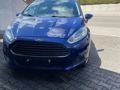 Gebraucht Ford Fiesta Titanium 101 PS (74 kW) 2016 Blau Kleinwagen