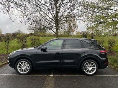 Second-hand Porsche Cayenne Basis 340 CP (250 kW) 2019 Negru SUV
