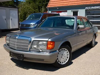 Gebraucht Mercedes 300 179 PS (131 kW) 1987 Silber Limousine