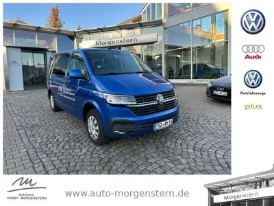 Usata VW Caravelle Trendline 150 CV (110 kW) 2022 Blu Furgone