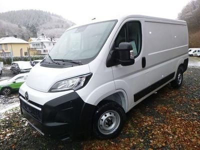 Weiß Gebraucht 2025 Opel Movano Van | 29.738 € (Guter Preis)
