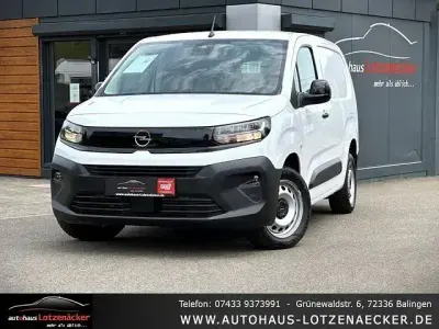 Gebraucht Opel Combo 131 PS (96 kW) 2025 Weiß Van / Kleinbus