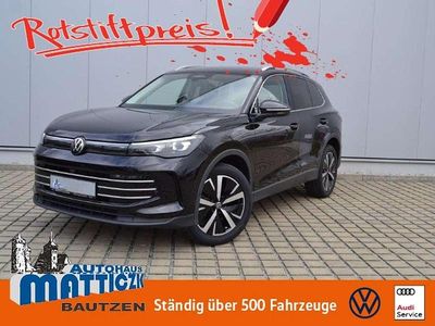 Deep black perleffekt Gebraucht 2024 VW Tiguan Pro SUV | 43.789 € (Teuer)