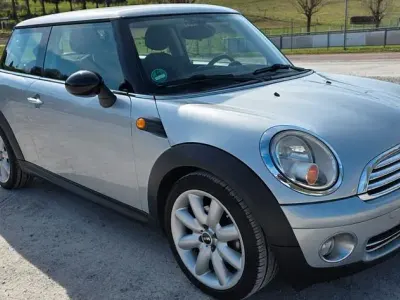 Gebraucht Mini Cooper 95 PS (69 kW) 2008 Silber Kleinwagen