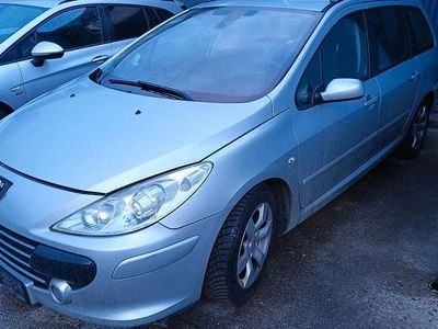 Gebraucht Peugeot 307 109 PS (80 kW) 2008 Silber Kombi