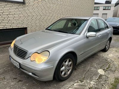 Mercedes C200