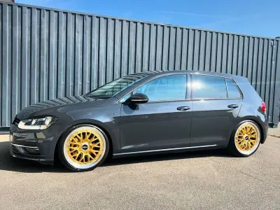 Gebraucht VW Golf VII Join 116 PS (85 kW) 2018 Grau Limousine