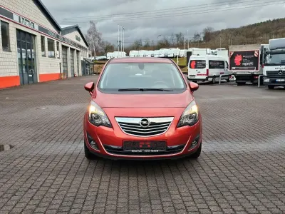 Gebraucht Opel Meriva Innovation 120 PS (88 kW) 2012 Rot Van / Kleinbus
