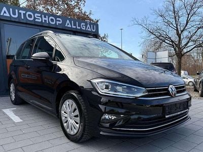 Gebraucht VW Golf Sportsvan Highline 131 PS (96 kW) 2019 Deep black Van / Kleinbus