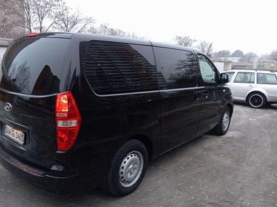 Hyundai H-1