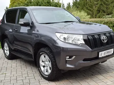 Gebraucht Toyota Land Cruiser 204 PS (150 kW) 2021 Marlingrau SUV