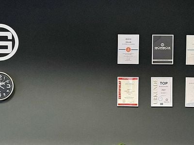 Second-hand VW Polo Trendline 75 CP (55 kW) 2016 Negru Berlinǎ