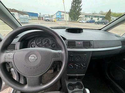 Usata Opel Meriva 90 CV (66 kW) 2004 Argento Monovolume